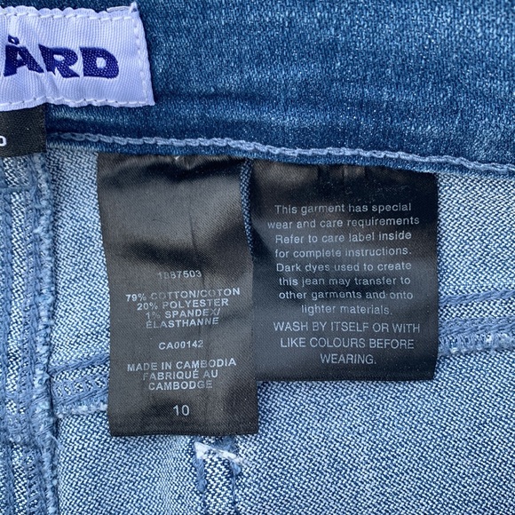 Nygard Denim Crops/ Capri - Picture 5 of 7